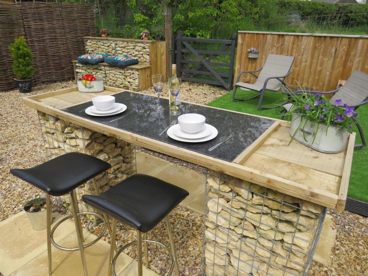 Private Garden - Rural Village *